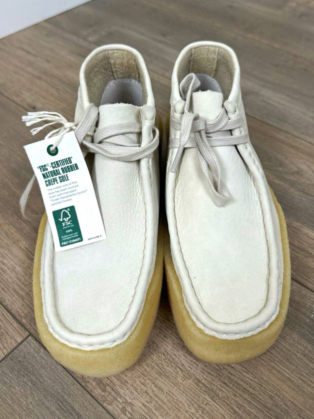 Clarks Originals Women’s 7M Cream Nubuck Wallabee Cup Lace-Up Ankle Boots